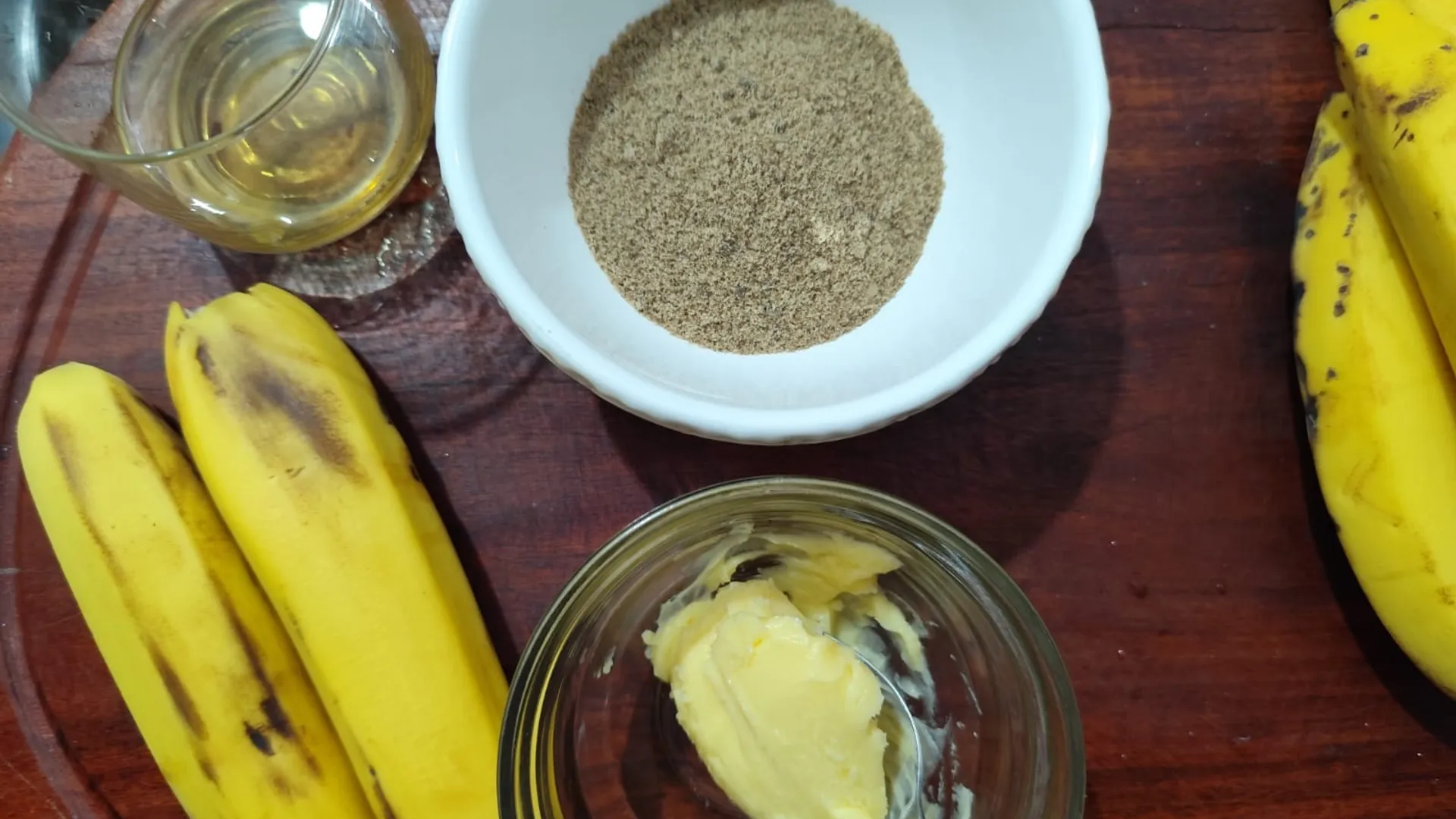 Como Fazer Banana Flambada com Caramelo de Whisky em Casa